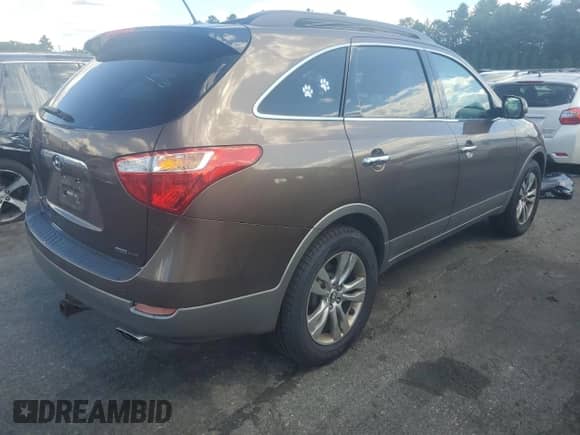 2012 Hyundai Veracruz Limited с VIN KM8NUDCC6CU195778, выставлен на аукционе Copart как лот 67468965 с пробегом 174 501 миль миль и Списание • Salvage title. История ставок и продаж доступна на DreamBid. Изображение 3.