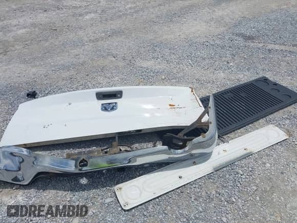 2014 Ram 1500 Big Horn z VIN 1C6RR7LT4ES270816, wystawiony jako IAAI lot #42396422 z przebiegiem 167 919 mil mil oraz . Historia ofert i sprzedaży dostępna na DreamBid. Obrazek 12.