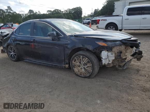 2021 Toyota Camry SE z VIN 4T1S11AKXMU459476, wystawiony jako Copart lot #59846255 z przebiegiem Nie podano mil oraz Szkoda całkowita • Salvage title. Historia ofert i sprzedaży dostępna na DreamBid. Obrazek 4.