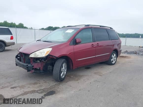 2005 Toyota Sienna XLE z VIN 5TDBA22C15S052900, wystawiony jako IAAI lot #42446644 z przebiegiem 191 983 mil mil oraz . Historia ofert i sprzedaży dostępna na DreamBid. Obrazek 2.