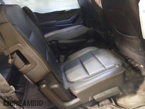 2019 Chevrolet Traverse LT with VIN 1GNEVHKW8KJ188245, listed as a IAAI auction lot 41947201 with 109,927 mi miles and . Bid and sale history available at DreamBid. Image 8.