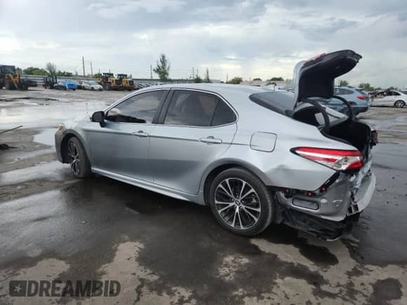 2020 Toyota Camry SE z VIN 4T1G11AK3LU509803, wystawiony jako Copart lot #68257845 z przebiegiem 36 942 mil mil oraz Szkoda całkowita • Salvage title. Historia ofert i sprzedaży dostępna na DreamBid. Obrazek 2.