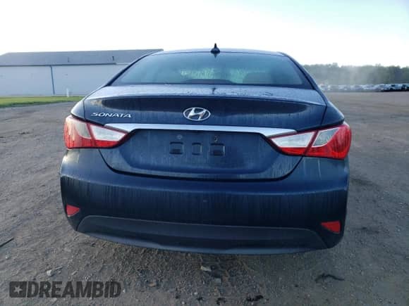 2014 Hyundai Sonata GLS z VIN 5NPEB4AC1EH840945, wystawiony jako Copart lot #82502615 z przebiegiem 155 358 mil mil oraz Czysty tytuł • Clean title. Historia ofert i sprzedaży dostępna na DreamBid. Obrazek 6.