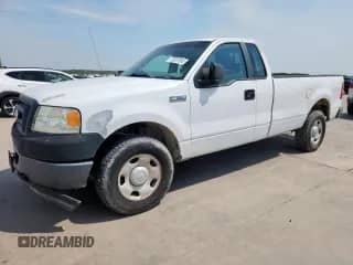 2008 Ford F-150 XL with VIN 1FTRF12W08KD03017, listed as a Copart auction lot 70381365 with 273,160 mi miles and Clean title. Bid and sale history available at DreamBid. Image 1.