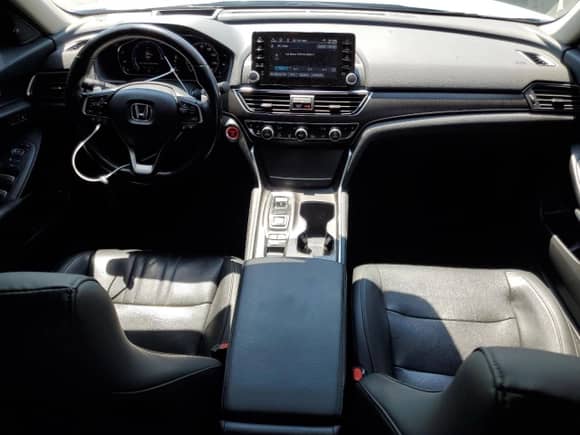 2021 Honda Accord Touring с VIN 1HGCV3F97MA019264, выставлен на аукционе Copart как лот 65292145 с пробегом 90 514 миль миль и Списание • Salvage title. История ставок и продаж доступна на DreamBid. Изображение 8.