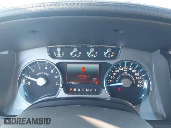 2011 Ford F-150 XLT z VIN 1FTFW1ETXBFB21698, wystawiony jako IAAI lot #41320154 z przebiegiem 119 765 mil mil oraz . Historia ofert i sprzedaży dostępna na DreamBid. Obrazek 7.