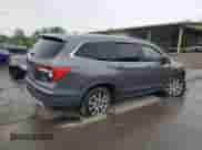 2019 Honda Pilot EX-L z VIN 5FNYF6H40KB038134, wystawiony jako Copart lot #61194745 z przebiegiem 68 723 mil mil oraz Szkoda całkowita • Salvage title. Historia ofert i sprzedaży dostępna na DreamBid. Obrazek 3.