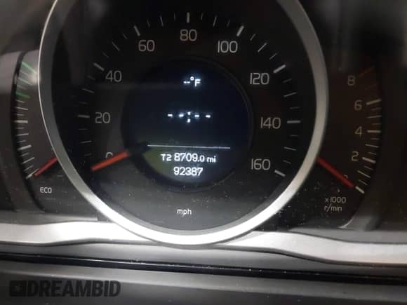 2017 Volvo S60 Dynamic с VIN YV126MFL9H2437487, выставлен на аукционе IAAI как лот 43437699 с пробегом 92 387 миль миль и . История ставок и продаж доступна на DreamBid. Изображение 7.