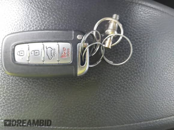 2013 Hyundai Veloster w/Black Int z VIN KMHTC6AD7DU122115, wystawiony jako IAAI lot #43194737 z przebiegiem 120 531 mil mil oraz . Historia ofert i sprzedaży dostępna na DreamBid. Obrazek 11.