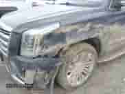 2016 Cadillac Escalade ESV Platinum с VIN 1GYS4KKJ1GR104298, выставлен на аукционе IAAI как лот 42347329 с пробегом 140 059 миль миль и . История ставок и продаж доступна на DreamBid. Изображение 6.