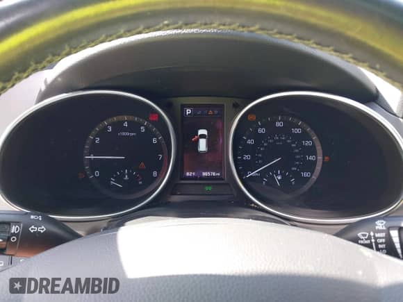 2018 Hyundai Santa Fe 2.4L z VIN 5NMZU3LBXJH098272, wystawiony jako IAAI lot #43375252 z przebiegiem 96 576 mil mil oraz . Historia ofert i sprzedaży dostępna na DreamBid. Obrazek 7.