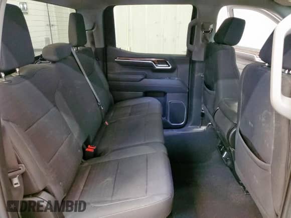 2022 Chevrolet Silverado 1500 LT z VIN 2GCUDDEDXN1512580, wystawiony jako Copart lot #69141285 z przebiegiem 141 034 mil mil oraz Czysty tytuł • Clean title. Historia ofert i sprzedaży dostępna na DreamBid. Obrazek 10.