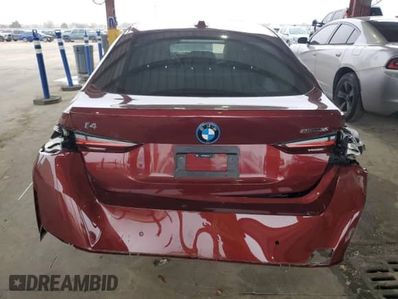2024 BMW i4 eDrive35 with VIN WBY43AW06RFR52113, listed as a Copart auction lot 41768765 with 21,588 mi miles and Clean title. Bid and sale history available at DreamBid. Image 6.