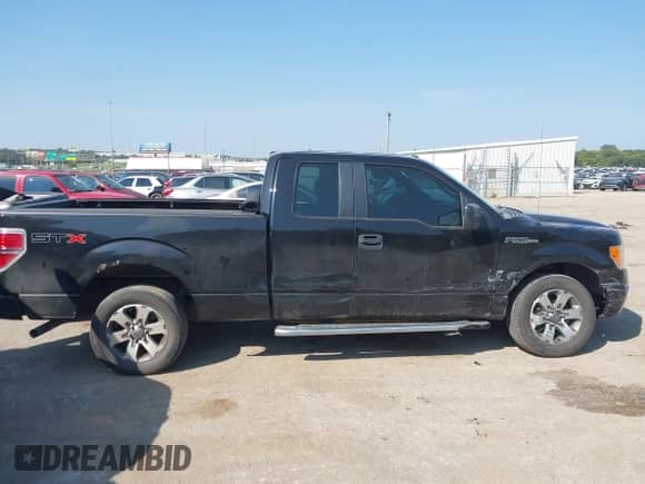 2013 Ford F-150 XL z VIN 1FTFX1CF1DKD46953, wystawiony jako IAAI lot #43164098 z przebiegiem 177 942 mil mil oraz . Historia ofert i sprzedaży dostępna na DreamBid. Obrazek 13.