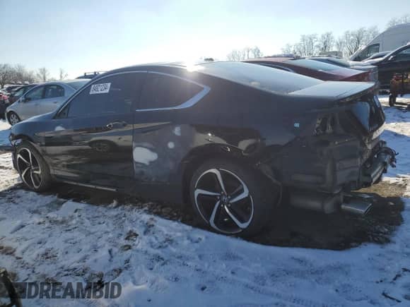 2017 Honda Accord Touring with VIN 1HGCT2B0XHA004318, listed as a Copart auction lot 84921234 with 69,869 mi miles and Salvage title. Bid and sale history available at DreamBid. Image 2.