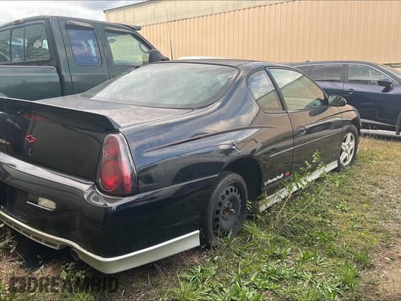 2001 Chevrolet Monte Carlo SS z VIN 2G1WX15K419366341, wystawiony jako Copart lot #85674325 z przebiegiem Nie podano mil oraz Czysty tytuł • Clean title. Historia ofert i sprzedaży dostępna na DreamBid. Obrazek 4.