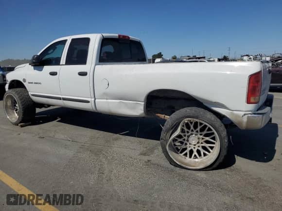 2004 Dodge 2500 SLT с VIN 3D7KU28C94G214581, выставлен на аукционе Copart как лот 70146655 с пробегом 403 281 миль миль и Списание • Salvage title. История ставок и продаж доступна на DreamBid. Изображение 2.