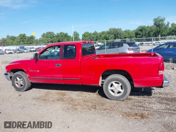 2000 Dodge Dakota with VIN 1B7GL22X9YS532083, listed as a IAAI auction lot 42541597 with 168,304 mi miles and . Bid and sale history available at DreamBid. Image 14.