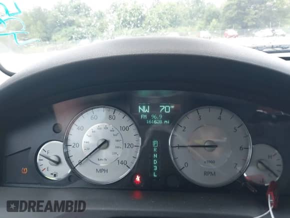 2008 Chrysler 300 Limited with VIN 2C3KA33G28H124038, listed as a IAAI auction lot 42538326 with 161,628 mi miles and . Bid and sale history available at DreamBid. Image 7.