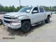 2018 Chevrolet Silverado 1500 LT z VIN 3GCUKREC5JG277050, wystawiony jako IAAI lot #42429935 z przebiegiem 151 652 mil mil oraz . Historia ofert i sprzedaży dostępna na DreamBid. Obrazek 2.