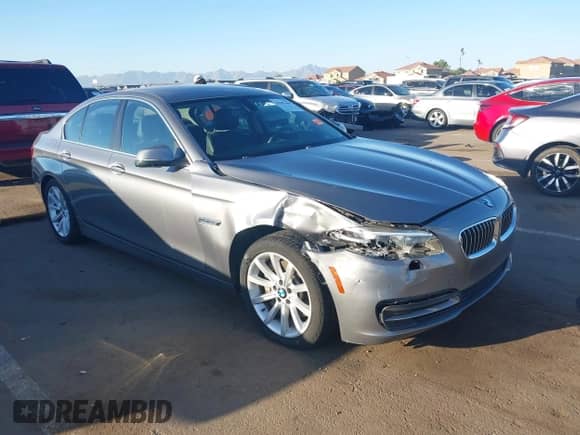 2014 BMW 5 Series 535i с VIN WBA5B1C54ED477363, выставлен на аукционе IAAI как лот 43507469 с пробегом 118 810 миль миль и . История ставок и продаж доступна на DreamBid. Изображение 6.