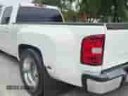 2009 GMC Sierra 1500 z VIN 1GTJC73609F150902, wystawiony jako Copart lot #67979045 z przebiegiem 60 567 mil mil oraz Szkoda całkowita • Salvage title. Historia ofert i sprzedaży dostępna na DreamBid. Obrazek 3.