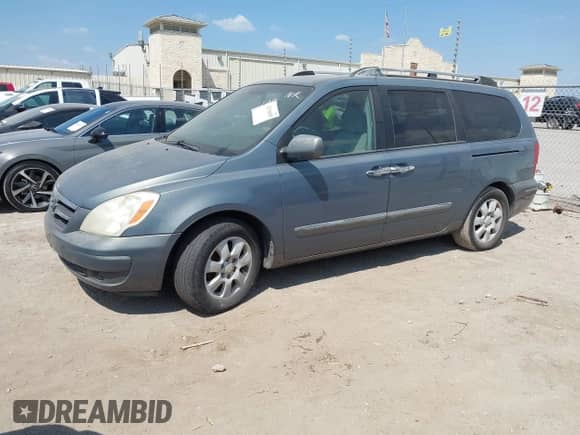 2007 Hyundai Entourage GLS with VIN KNDMC233376029817, listed as a IAAI auction lot 43319435 with 203,557 mi miles and . Bid and sale history available at DreamBid. Image 2.