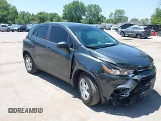 2020 Chevrolet Trax LS с VIN 3GNCJKSB7LL193573, выставлен на аукционе IAAI как лот 42560366 с пробегом 67 311 миль миль и . История ставок и продаж доступна на DreamBid. Изображение 1.