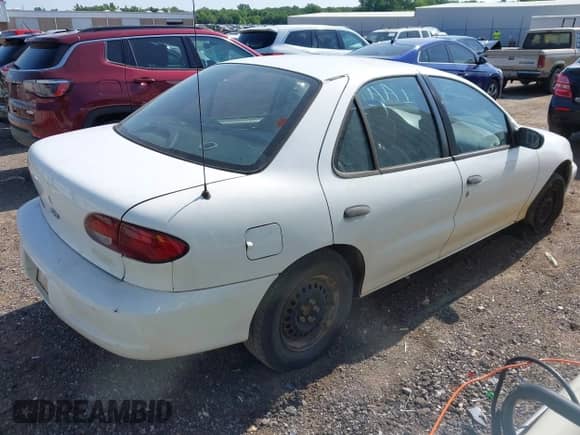 2001 Chevrolet Cavalier с VIN 1G1JC524417270603, выставлен на аукционе IAAI как лот 42337046 с пробегом 162 998 миль миль и . История ставок и продаж доступна на DreamBid. Изображение 4.