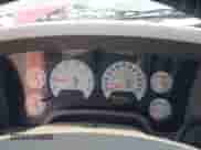 2007 Dodge 1500 SLT z VIN 3D7KR19D87G825922, wystawiony jako IAAI lot #42389240 z przebiegiem 203 026 mil mil oraz . Historia ofert i sprzedaży dostępna na DreamBid. Obrazek 7.