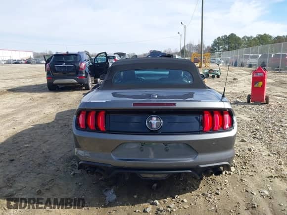 2021 Ford Mustang EcoBoost с VIN 1FATP8UD9M5140700, выставлен на аукционе IAAI как лот 41607873 с пробегом 30 972 миль миль и . История ставок и продаж доступна на DreamBid. Изображение 16.