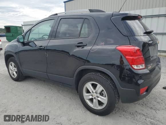 2022 Chevrolet Trax LT z VIN KL7CJPSM1NB562842, wystawiony jako Copart lot #70190045 z przebiegiem 23 070 mil mil oraz Szkoda całkowita • Salvage title. Historia ofert i sprzedaży dostępna na DreamBid. Obrazek 2.