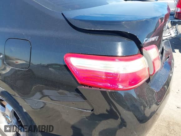 2009 Toyota Camry z VIN 4T4BE46K49R112477, wystawiony jako IAAI lot #43297961 z przebiegiem 157 504 mil mil oraz . Historia ofert i sprzedaży dostępna na DreamBid. Obrazek 6.