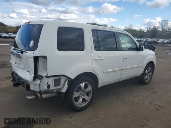 2015 Honda Pilot EX-L с VIN 5FNYF4H53FB033383, выставлен на аукционе Copart как лот 87269615 с пробегом 200 790 миль миль и Списание • Salvage title. История ставок и продаж доступна на DreamBid. Изображение 3.