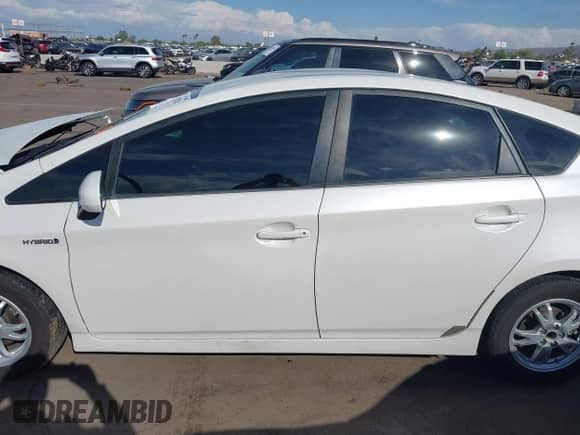2011 Toyota Prius III с VIN JTDKN3DU2B0325535, выставлен на аукционе IAAI как лот 43267294 с пробегом 127 617 миль миль и . История ставок и продаж доступна на DreamBid. Изображение 13.