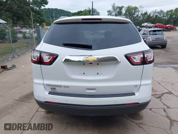 2017 Chevrolet Traverse LT z VIN 1GNKVGKDXHJ133123, wystawiony jako IAAI lot #43049708 z przebiegiem 117 382 mil mil oraz . Historia ofert i sprzedaży dostępna na DreamBid. Obrazek 16.