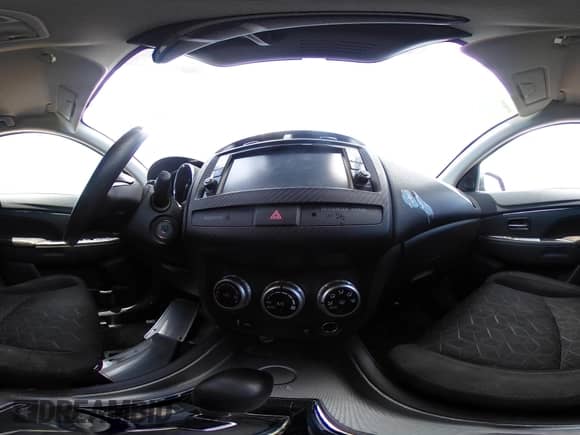 2021 Mitsubishi Outlander ES z VIN JA4APUAU8MU001012, wystawiony jako IAAI lot #42541024 z przebiegiem 77 642 mil mil oraz . Historia ofert i sprzedaży dostępna na DreamBid. Obrazek 18.