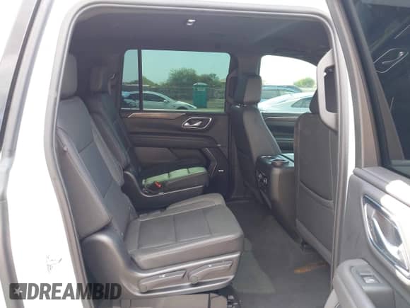 2023 Chevrolet Suburban LT с VIN 1GNSKCKD6PR120127, выставлен на аукционе IAAI как лот 42436146 с пробегом 41 552 миль миль и . История ставок и продаж доступна на DreamBid. Изображение 8.