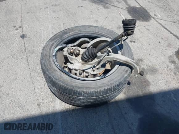 2022 Jeep Grand Cherokee Laredo z VIN 1C4RJHAG9N8595499, wystawiony jako IAAI lot #42455091 z przebiegiem 76 257 mil mil oraz . Historia ofert i sprzedaży dostępna na DreamBid. Obrazek 12.