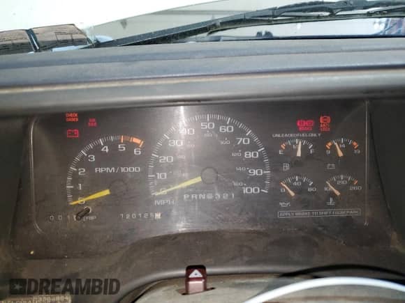 1996 GMC Sierra 1500 with VIN 1GTEK14W3TZ532945, listed as a Copart auction lot 65740605 with 120,125 mi miles and Clean title. Bid and sale history available at DreamBid. Image 9.