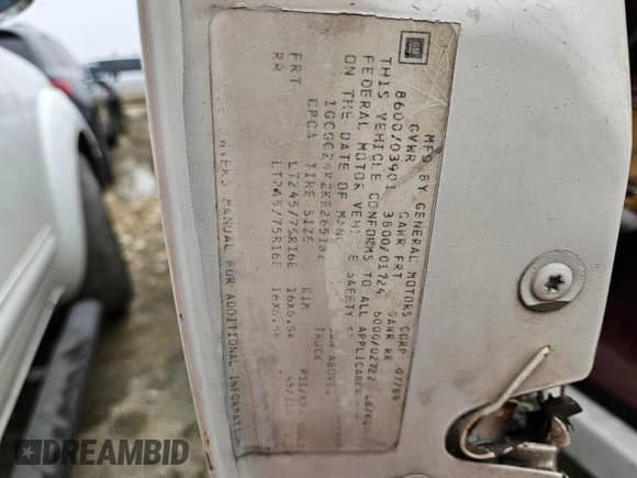 1989 Chevrolet Silverado 2500 z VIN 1GCGC24K2KE265182, wystawiony jako Copart lot #43181655 z przebiegiem 224 959 mil mil oraz Szkoda całkowita • Salvage title. Historia ofert i sprzedaży dostępna na DreamBid. Obrazek 12.