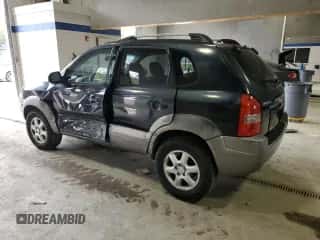 2005 Hyundai Tucson GLS z VIN KM8JN12D25U040992, wystawiony jako Copart lot #86165215 z przebiegiem 139 562 mil mil oraz Szkoda całkowita • Salvage title. Historia ofert i sprzedaży dostępna na DreamBid. Obrazek 2.