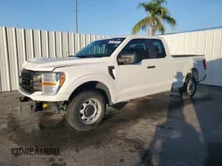 2022 Ford F-150 XL z VIN 1FTEX1CB2NKE64553, wystawiony jako Copart lot #62641825 z przebiegiem 37 988 mil mil oraz Czysty tytuł • Clean title. Historia ofert i sprzedaży dostępna na DreamBid. Obrazek 1.