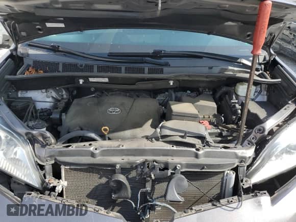 2020 Toyota Sienna LE with VIN 5TDJZ3DC5LS241702, listed as a Copart auction lot 59013815 with 49,087 mi miles and Salvage title. Bid and sale history available at DreamBid. Image 12.
