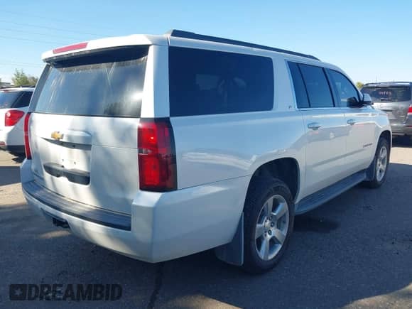 2018 Chevrolet Suburban LT с VIN 1GNSKHKC5JR246118, выставлен на аукционе IAAI как лот 43229018 с пробегом 62 292 миль миль и . История ставок и продаж доступна на DreamBid. Изображение 4.