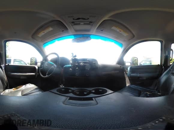 2007 Chevrolet Silverado 2500HD 1LT с VIN 1GCHK23K67F524198, выставлен на аукционе IAAI как лот 42828940 с пробегом 307 079 миль миль и . История ставок и продаж доступна на DreamBid. Изображение 18.