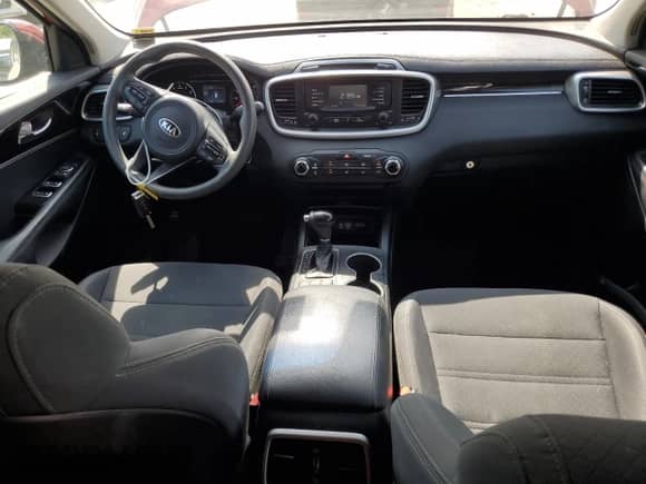 2016 Kia Sorento LX с VIN 5XYPG4A35GG084427, выставлен на аукционе Copart как лот 80695415 с пробегом 97 395 миль миль и Чистый • Clean title. История ставок и продаж доступна на DreamBid. Изображение 8.