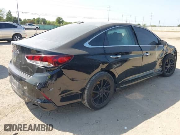 2018 Hyundai Sonata SEL with VIN 5NPE34AF2JH652064, listed as a IAAI auction lot 43032955 with 137,762 mi miles and . Bid and sale history available at DreamBid. Image 4.