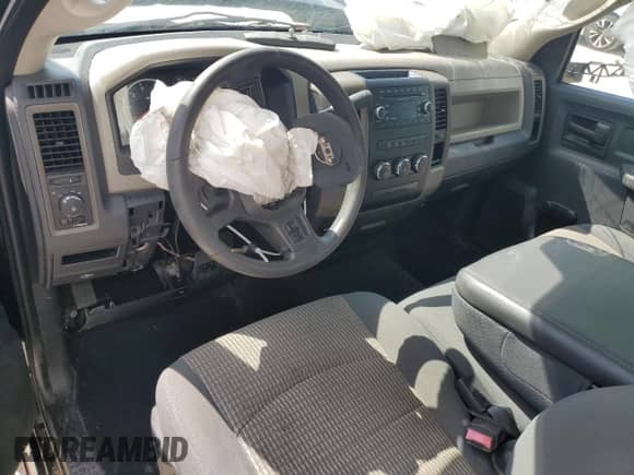 2012 Ram 1500 Tradesman с VIN 3C6JD6AT3CG262882, выставлен на аукционе Copart как лот 84001435 с пробегом Не указан миль и На запчасти • Non repairable. История ставок и продаж доступна на DreamBid. Изображение 8.