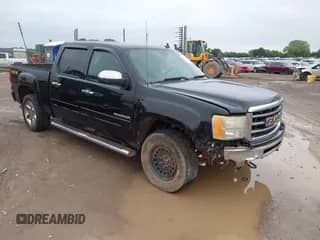 2013 GMC Sierra 1500 SLE z VIN 3GTP2VE7XDG253114, wystawiony jako IAAI lot #43061071 z przebiegiem 185 905 mil mil oraz . Historia ofert i sprzedaży dostępna na DreamBid. Obrazek 1.